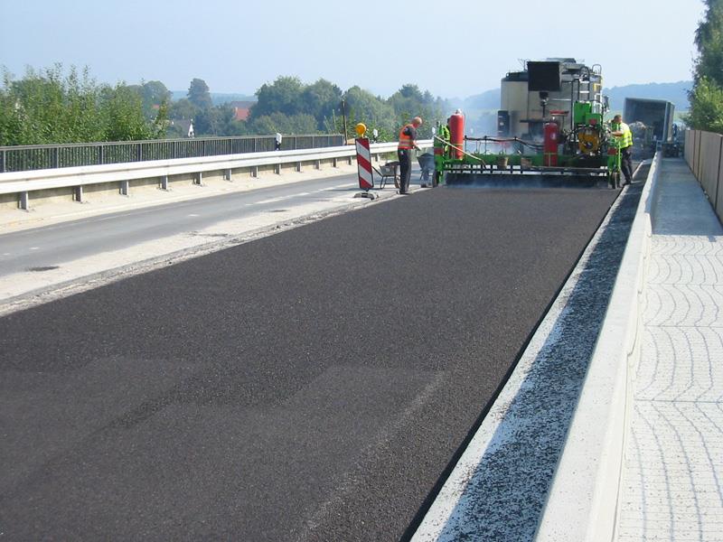 Gussasphalt auf Straßen